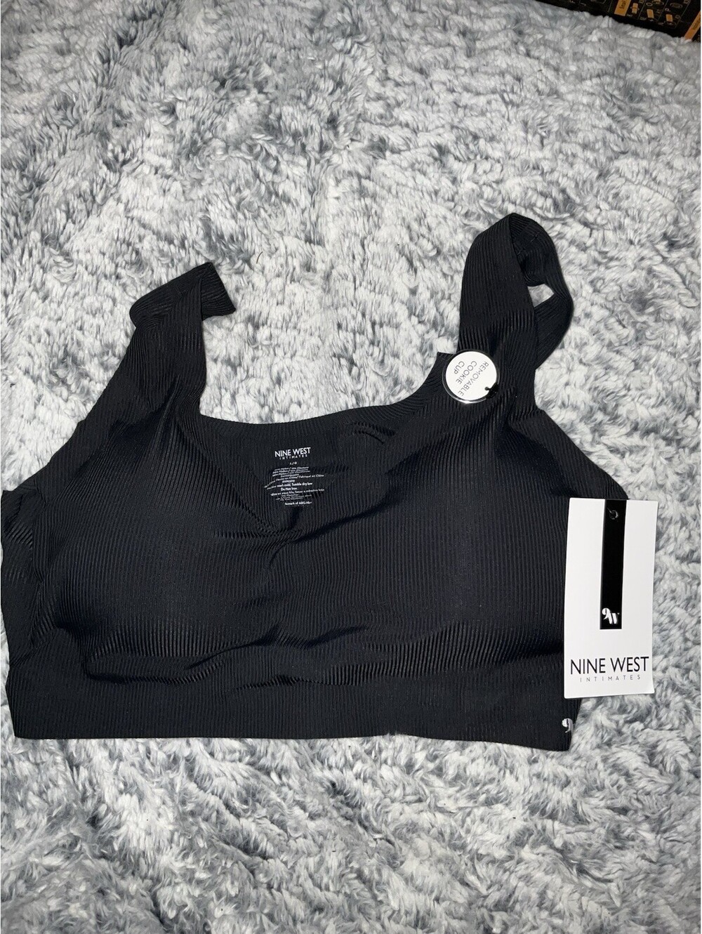 Sz S LARGE Nine West Active Sport Bra Black Strappy Removable Pads Pull on. NWT
